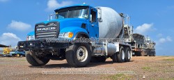 CamionRevolvedora-Mack-Cv713-7842-14