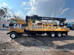 GRUA-PETERBILT-362-S8193-3