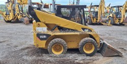 Minicargador-Caterpillar-252B3-1851-13