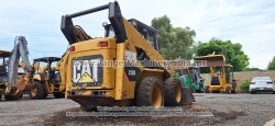 Minicargador-Caterpillar-252B3-1851-6