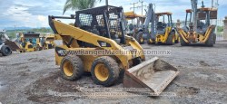 Minicargador-Caterpillar-252B3-1851-9