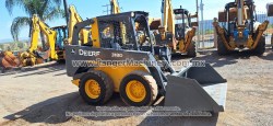 Minicargador-JohnDeere-318D-2039-134
