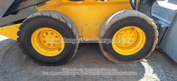 Minicargador-JohnDeere-318D-2039-191