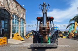 Retroexcavadora-JohnDeere-310EL-6876-212