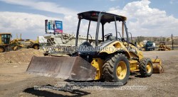 SkipLoader-Cat-414eil-0403-4