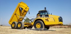 Yucle-Cat-735b-0420-10