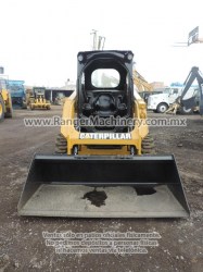 minicargador-caterpillar-226D-serie2715-13