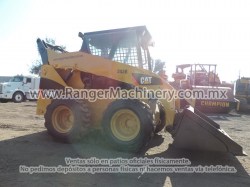 minicargador-caterpillar-242B-serie0682-10