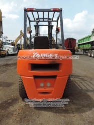 montacargas-yangft-cpcd30-serie6292-6